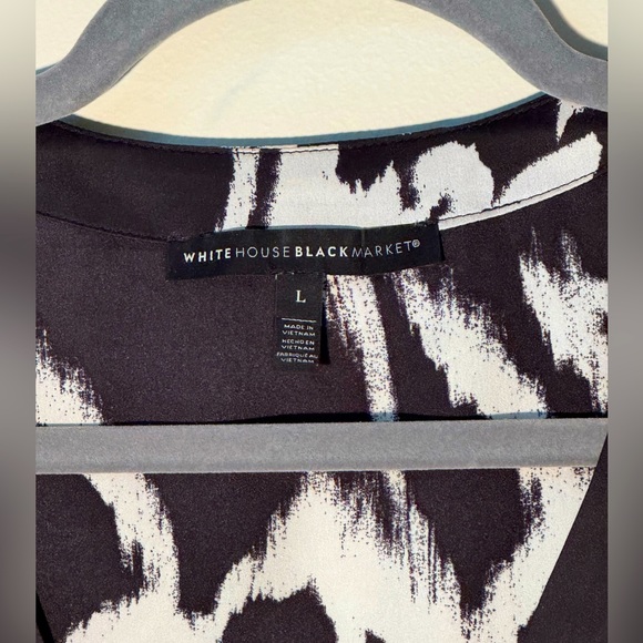 Like new WHBM black & white satin like blouse. Size L - Picture 2 of 4